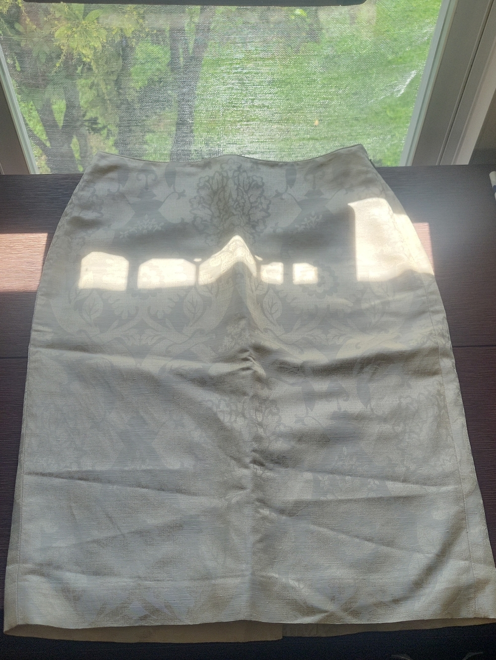 Ann Taylor Cream Jacquard Floral Pencil Skirt
